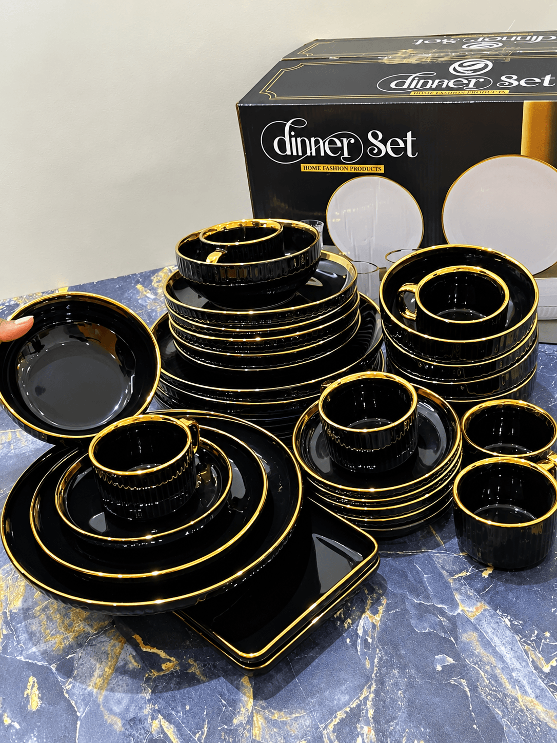 Black and Gold dinner set-32pcs